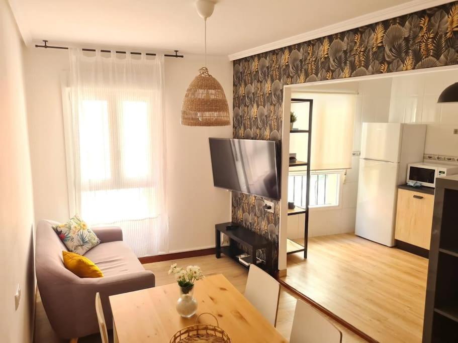 La Casita Verde. Metro Cerca Del Casco Viejo Bilbao Kültér fotó