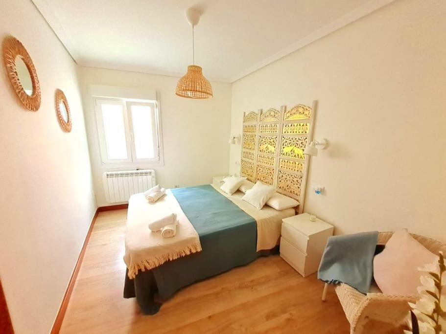 La Casita Verde. Metro Cerca Del Casco Viejo Bilbao Kültér fotó