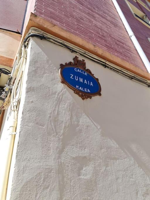 La Casita Verde. Metro Cerca Del Casco Viejo Bilbao Kültér fotó
