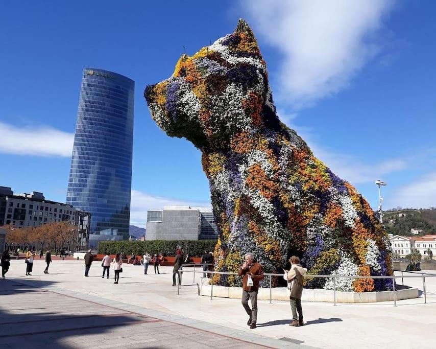 La Casita Verde. Metro Cerca Del Casco Viejo Bilbao Kültér fotó